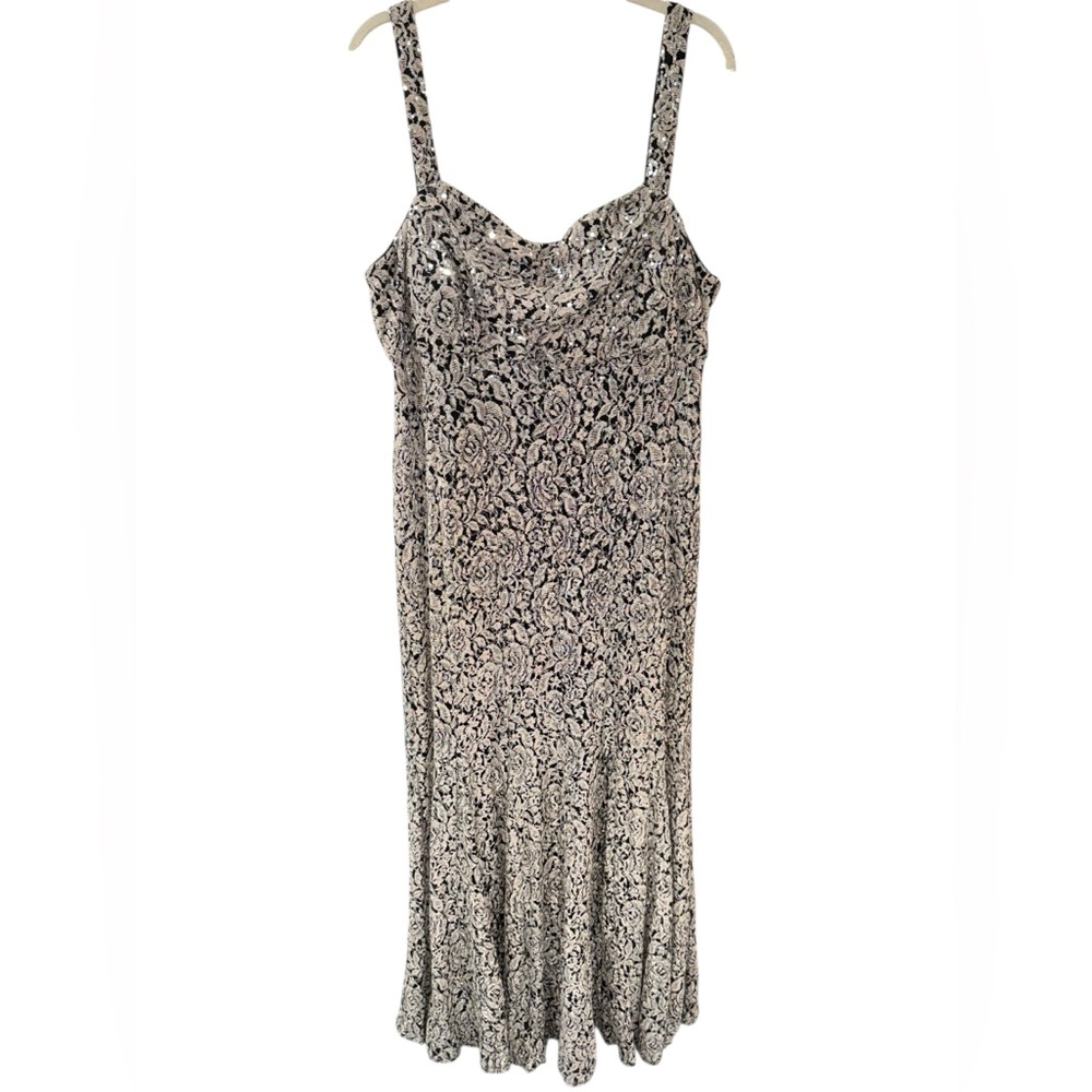 Vintage 1990’s IgNite Evenings by Carrollin Silver Elegant Formal Gown‎